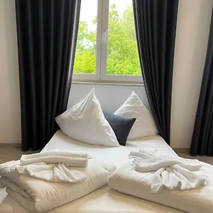 Yebs Hotel